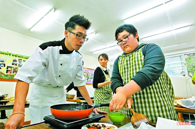 Talented young chef saving Hikikomori boys