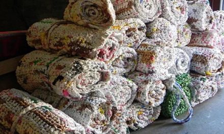 Reuse & Recycle – Turns Plastic Bags into Sleeping Mats for Homeless